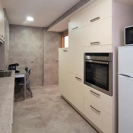 O Lar De Olivia Appartement Ourense